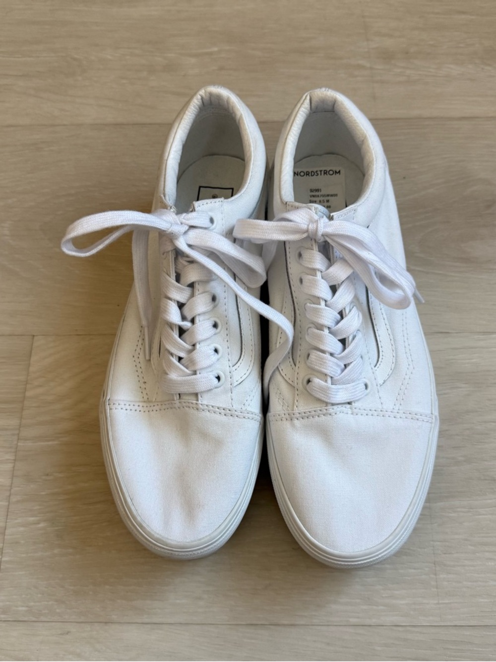 Old Skool Stackforms Vans white platform sneakers 10 US Women’s NWT